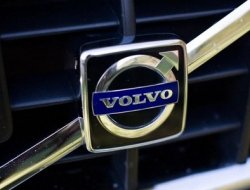 Volvo-petrolcar - Automobili - commercio - Roma (Roma)