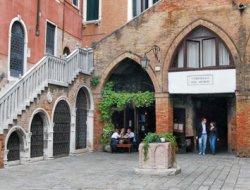 Pensione affittacamere al lion morosini - Bed & breakfast - Venezia (Venezia)