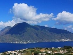 Salina eolie viaggi di samuela bartoli e c. sas - Agenzie viaggi e turismo - Santa Marina Salina (Messina)