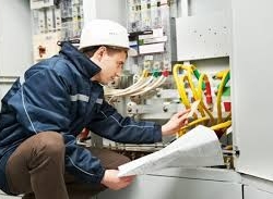Illumino tecnica pistoiese - Impianti elettrici industriali e civili - installazione e manutenzione - Pistoia (Pistoia)